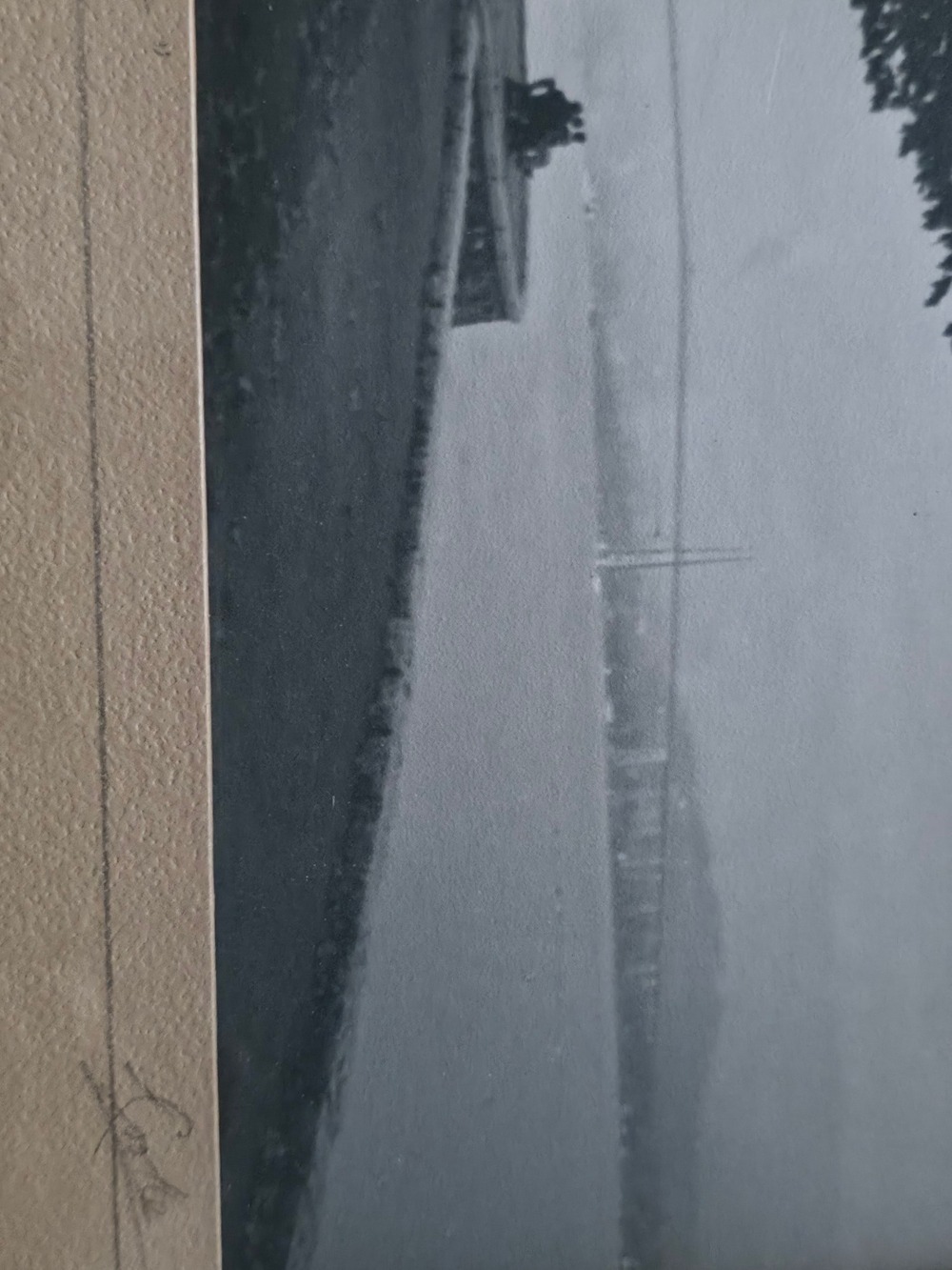 4/$67 Deal! Vintage Photograph Of Vancouver Landscape In Vintage Frame - Picture 4 of 6